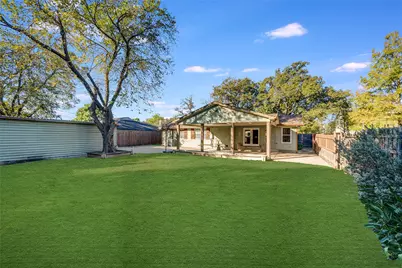 330 N Brighton Avenue, Dallas, TX 75208 - Photo 27