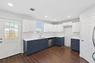 1941 Copper Mountain Dr, Fort Worth, TX 76247 - Photo 5