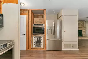 488 County Rd 1600, Clifton, TX 76634 - Photo 9