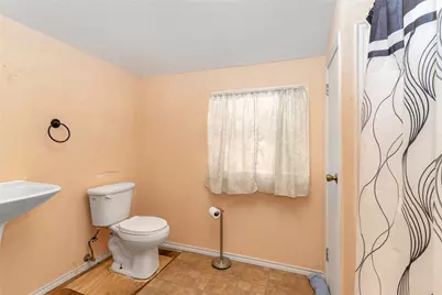 311 N Pendell Avenue, Cleburne, TX 76033 - Photo 17