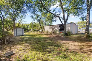 21 Pecan Dr, Pottsboro, TX 75076 - Photo 5