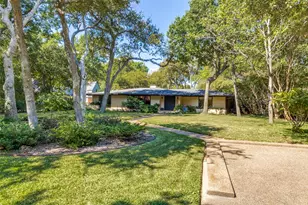 8231 Forest Hills Blvd, Dallas, TX 75218 - Photo 3