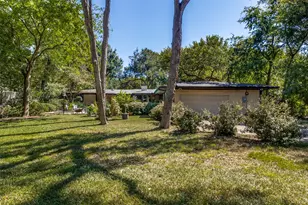 8231 Forest Hills Blvd, Dallas, TX 75218 - Photo 29