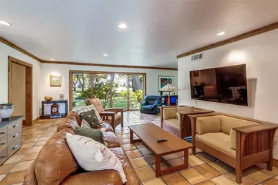 8231 Forest Hills Boulevard, Dallas, TX 75218 - Photo 9