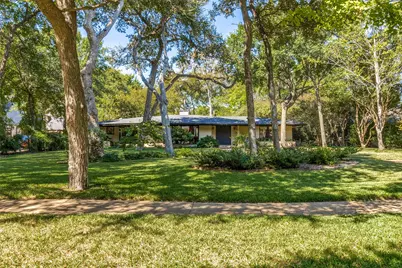 8231 Forest Hills Boulevard, Dallas, TX 75218 - Photo 5