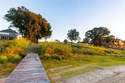 1538 Shoreline Drive, Mabank, TX 75143 - Photo 19