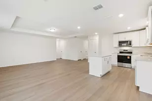 2716 Barton Spgs Dr, Denton, TX 76208 - Photo 5