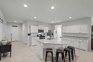 729 Emmons Crk St, Justin, TX 76247 - Photo 3