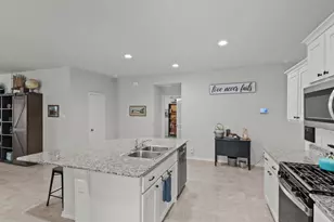 729 Emmons Crk St, Justin, TX 76247 - Photo 5