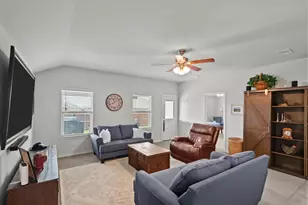 729 Emmons Crk St, Justin, TX 76247 - Photo 13