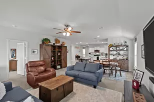 729 Emmons Crk St, Justin, TX 76247 - Photo 11