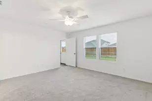 2724 Barton Spgs Dr, Denton, TX 76208 - Photo 11