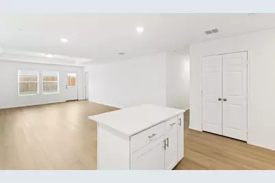 2724 Barton Springs Drive, Denton, TX 76208 - Photo 5