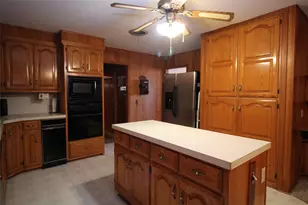 1621 W Main St, Munday, TX 76371 - Photo 15