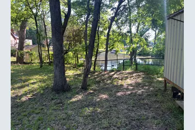 107 Chicota Street, Mabank, TX 75156 - Photo 3