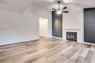 1207 Quail Valley Lane #234, Arlington, TX 76011 - Photo 3