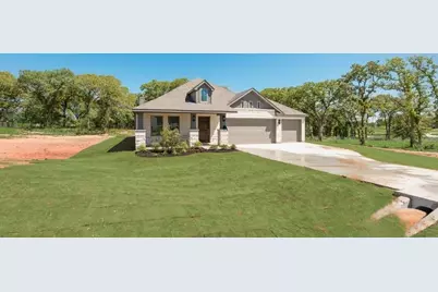 128 Loveta Lane, Boyd, TX 76023 - Photo 1