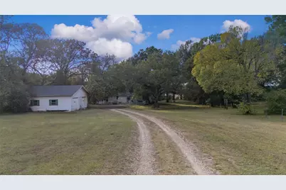 698 County Road 3101, Greenville, TX 75402 - Photo 37