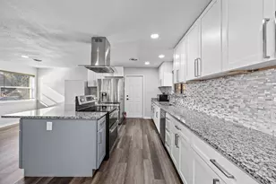 803 Clebud Dr, Euless, TX 76040 - Photo 11