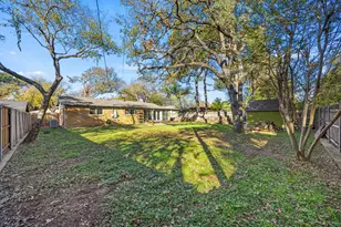 803 Clebud Dr, Euless, TX 76040 - Photo 27