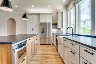 2020 Vanderbilt Dr, Weatherford, TX 76088 - Photo 7