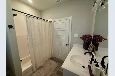 415 Daisy Lane, Robinson, TX 76706 - Photo 9