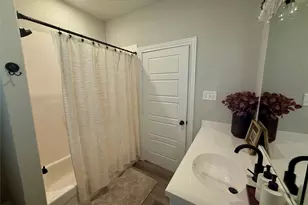 415 Daisy Ln, Robinson, TX 76706 - Photo 9