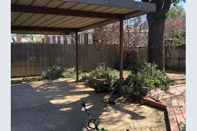 808 Rock Creek Drive, Euless, TX 76039 - Photo 17