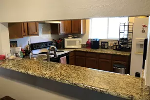 808 Rock Creek Dr, Euless, TX 76039 - Photo 5