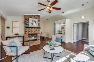 4243 Phoenix Dr, Carrollton, TX 75010 - Photo 5