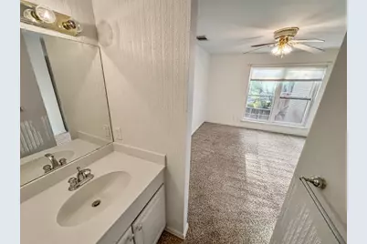 2907 Country Place Circle, Carrollton, TX 75006 - Photo 21