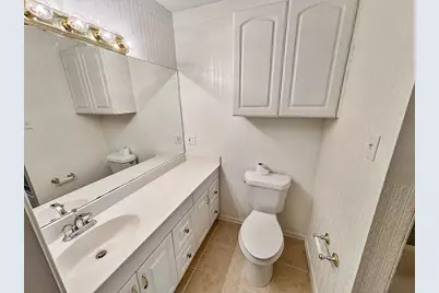 2907 Country Place Circle, Carrollton, TX 75006 - Photo 19