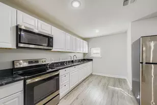 1506 Grace St, Arlington, TX 76010 - Photo 9