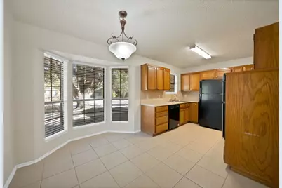 5300 Stagetrail Drive, Arlington, TX 76017 - Photo 9