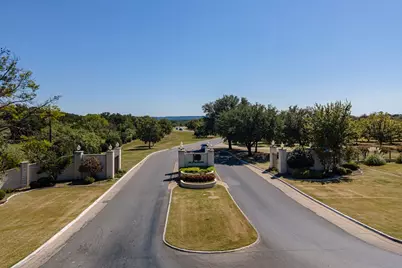 8009 W Landings Road, Granbury, TX 76049 - Photo 13