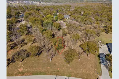 8009 W Landings Road, Granbury, TX 76049 - Photo 3