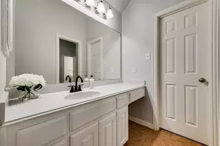 3027 Pamplona, Grand Prairie, TX 75054 - Photo 11