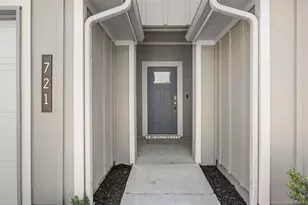 721 Breckenridge Pk Dr, Alvarado, TX 76009 - Photo 7