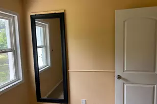 10034 Mill Valley Ln, Dallas, TX 75217 - Photo 9