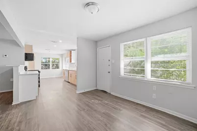 2926 N Prairie Creek Road, Dallas, TX 75227 - Photo 3