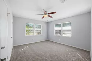 2926 N Prairie Creek Rd, Dallas, TX 75227 - Photo 17