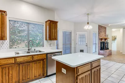 5640 Havana Drive, North Richland Hills, TX 76180 - Photo 9