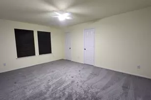 2456 Arroyo Springs Dr, Grand Prairie, TX 75052 - Photo 15