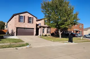 2456 Arroyo Springs Dr, Grand Prairie, TX 75052 - Photo 19