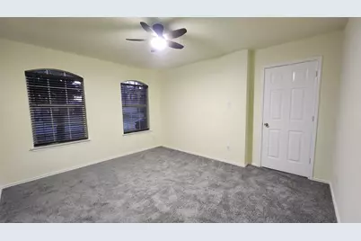 2456 Arroyo Springs Drive, Grand Prairie, TX 75052 - Photo 3