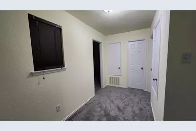 2456 Arroyo Springs Drive, Grand Prairie, TX 75052 - Photo 11