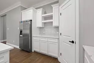 1254 E Myrtle St, Fort Worth, TX 76104 - Photo 5