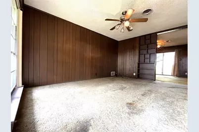 507 Lakeshore Drive, Ennis, TX 75119 - Photo 3