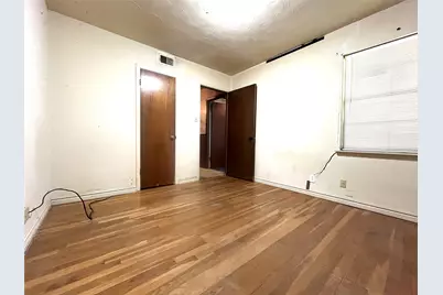 507 Lakeshore Drive, Ennis, TX 75119 - Photo 17