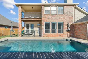 812 Sugar Hill Ave, Cleburne, TX 76033 - Photo 1